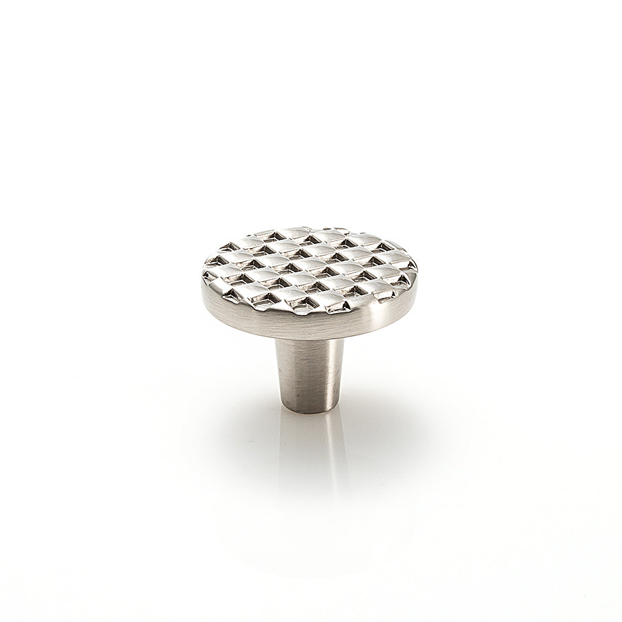 Argyle Round Knob 1 1/2 Inch